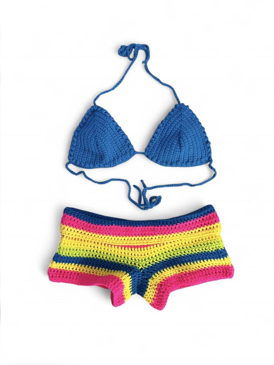 Bikini top & shorts set